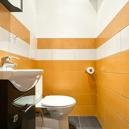 Apartamento Modern 2bd Flat In With Workspace By Flat Mаnager